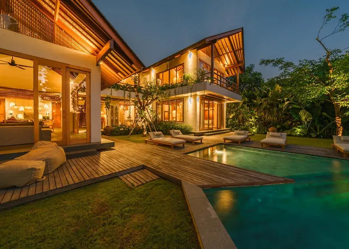 Kauh - Luxury Tropical 5br Close To Pererenan Villa Canggu (Bali)