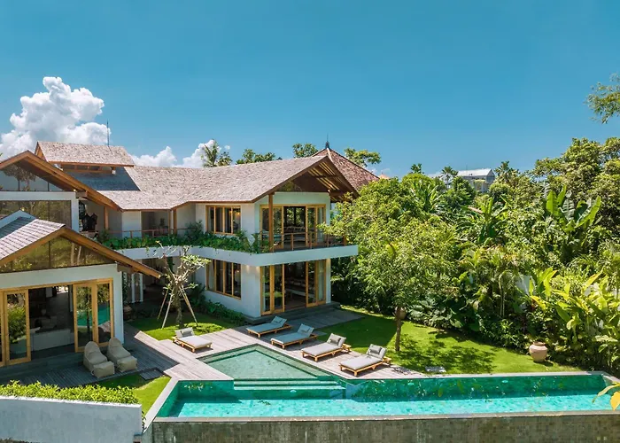 Villa Kauh - Luxury Tropical 5br Close To Pererenan Canggu (Bali)