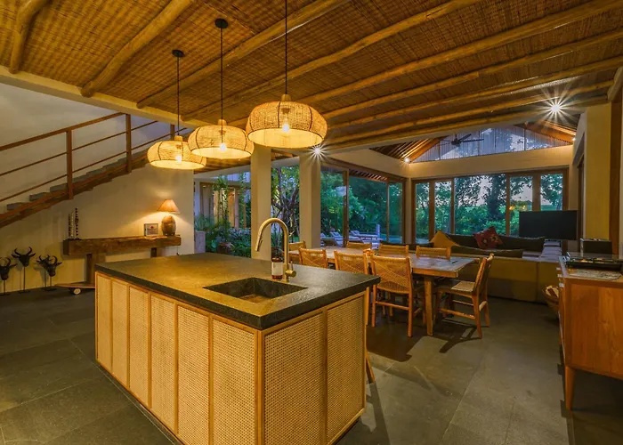 Kauh - Luxury Tropical 5br Close To Pererenan * Canggu (Bali)